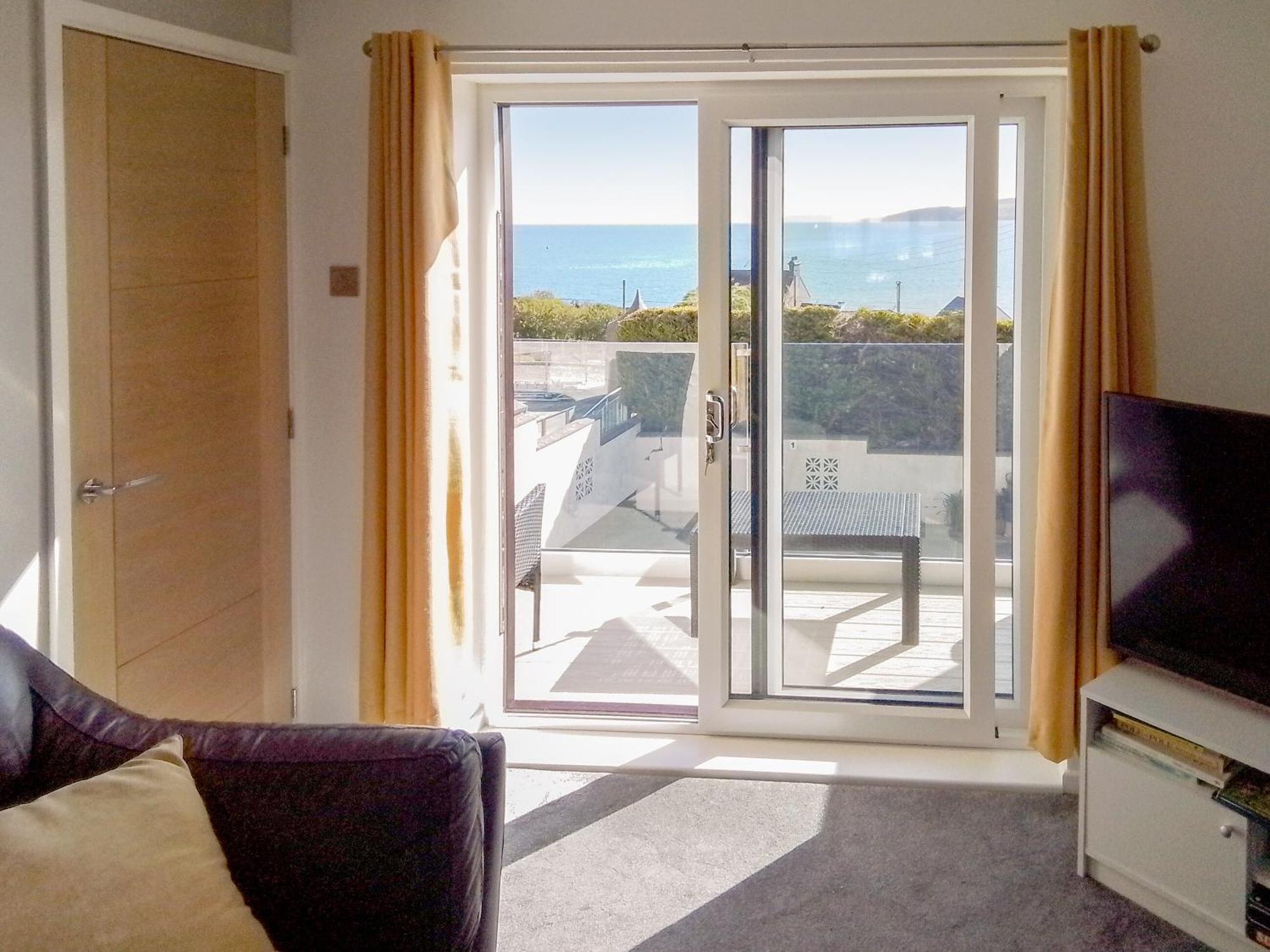Beach Cottage Benllech Bagian luar foto
