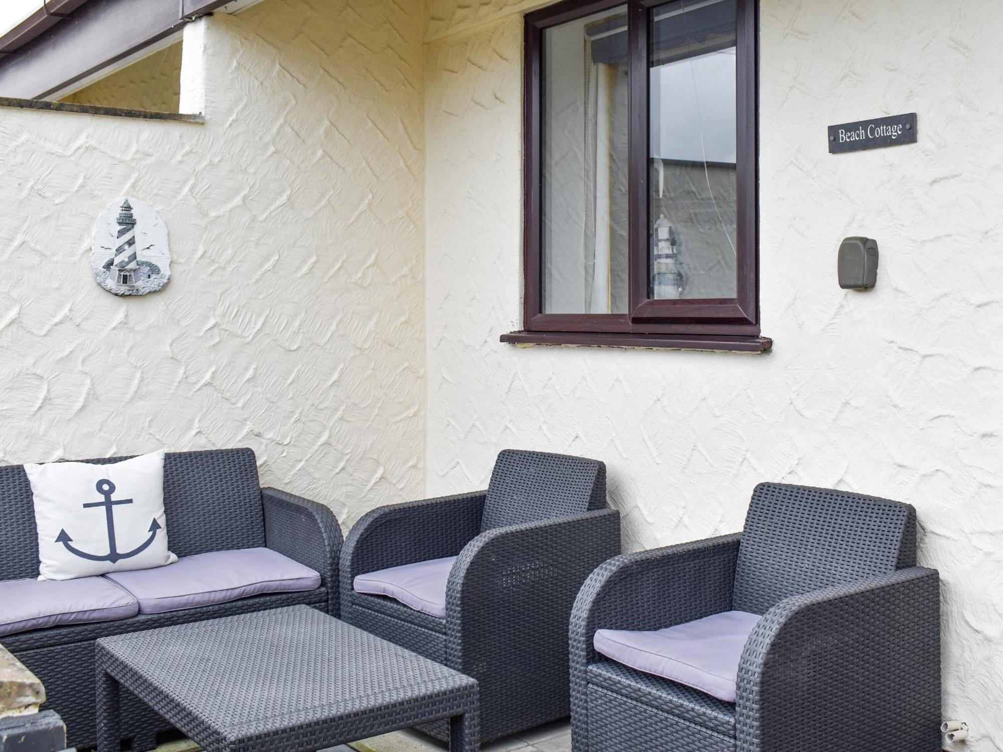 Beach Cottage Benllech Bagian luar foto